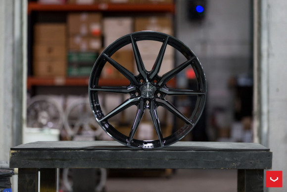 Диски Vossen HF-3 19x9.5 Gloss Graphite Polished Диски Vossen HF-3 19x9.5 Gloss Graphite Polished